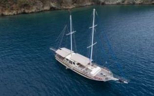 Valirie Yacht